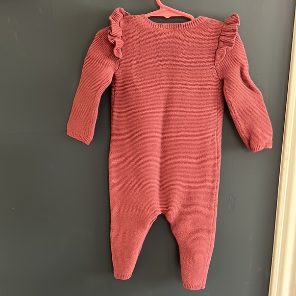 Modern moment and just one for you knitted jumpsuit. 6-12 mo - Picture 3 of 6